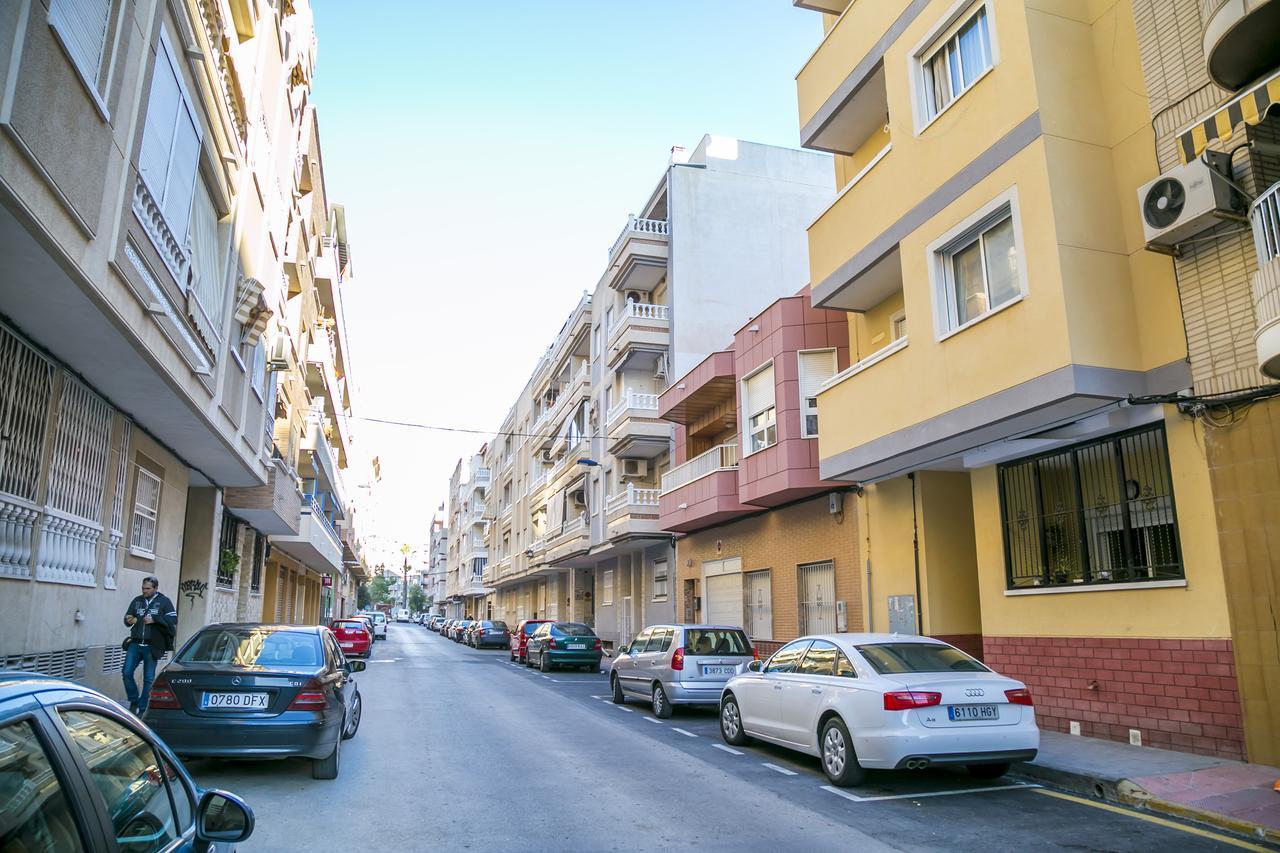 Homely Apartments Blasco Ibanez Torrevieja Ngoại thất bức ảnh
