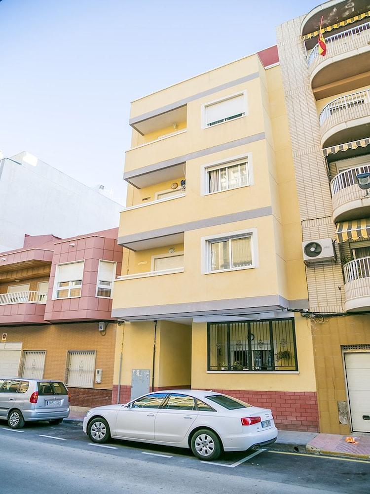 Homely Apartments Blasco Ibanez Torrevieja Ngoại thất bức ảnh